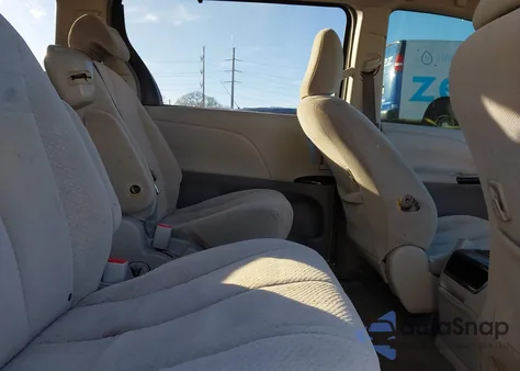 2011 Toyota Sienna Le V6 from USA, damaged, VIN 5TDKK3DC7BS024031